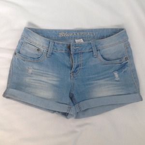 Jean Short Shorts!