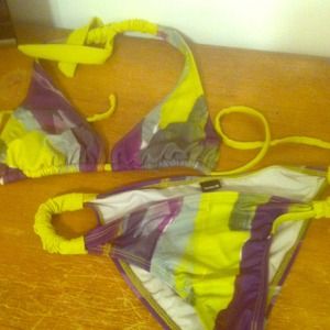 Hurley bathing suit- new
