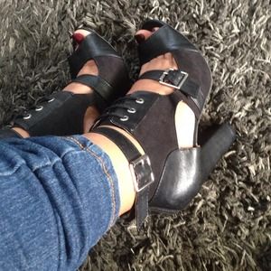 Black shoes