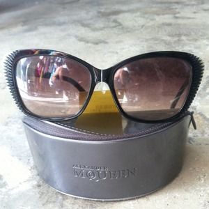 Marble Cateye Alexander McQueen Sunnies