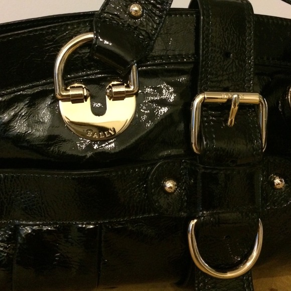 Bally patent leather bag with shoulder strap - Picture 2 of 4