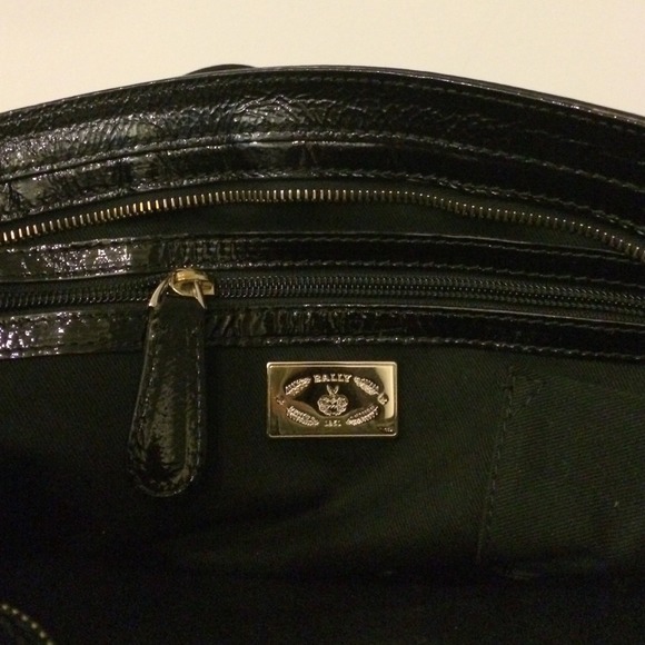 Bally patent leather bag with shoulder strap - Picture 4 of 4