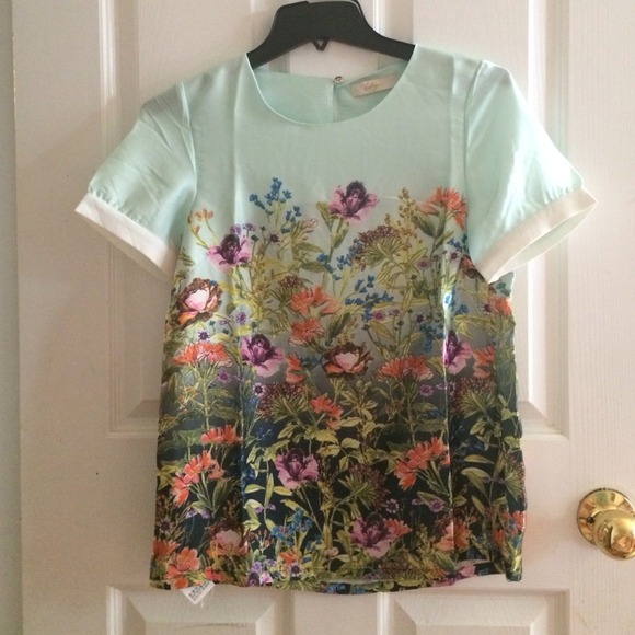 Tops - Floral top