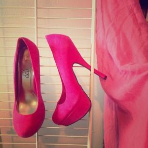 Bright Pink Platform Pump
