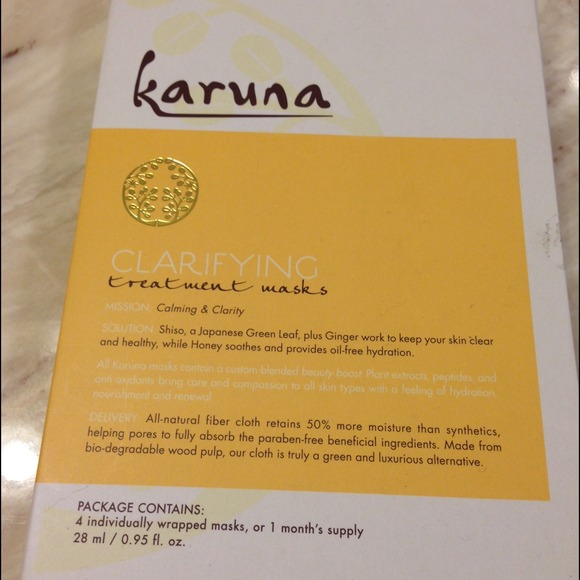 Bundle of 2 games and face mask.