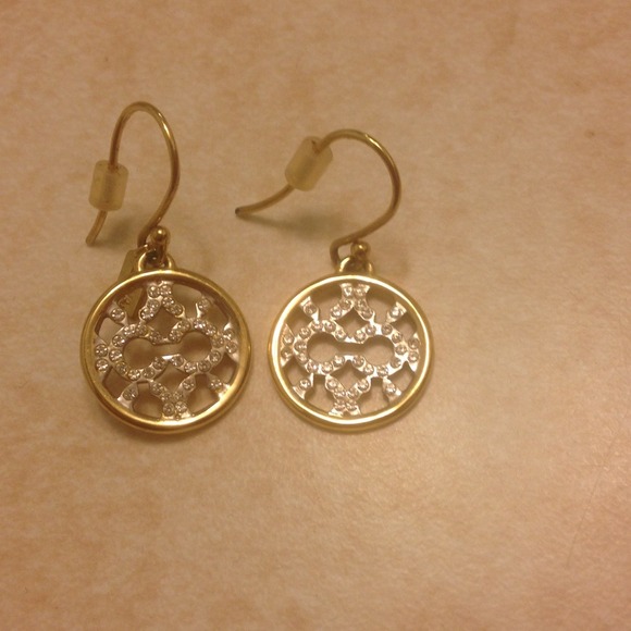 Coach round small dangle