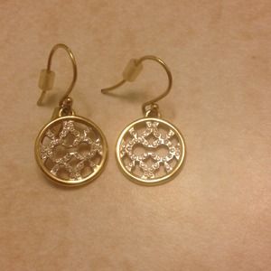 Coach round small dangle