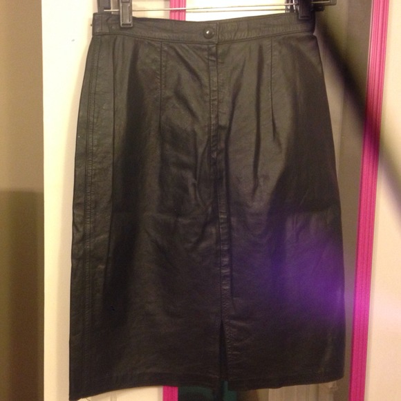Real leather skirt