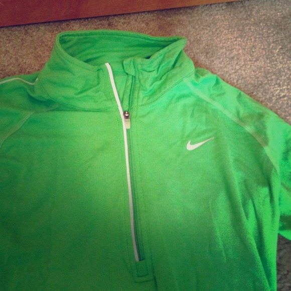 Nike dri-fit half zip jacket