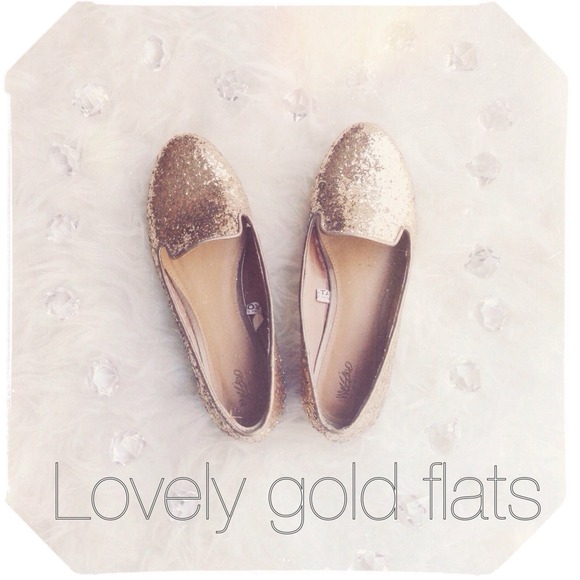 Mossimo Supply Co. Shoes - S O L D