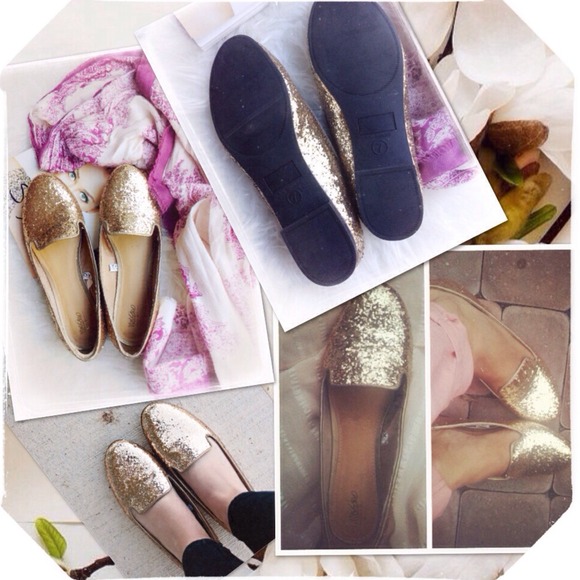 S O L D - Picture 2 of 2