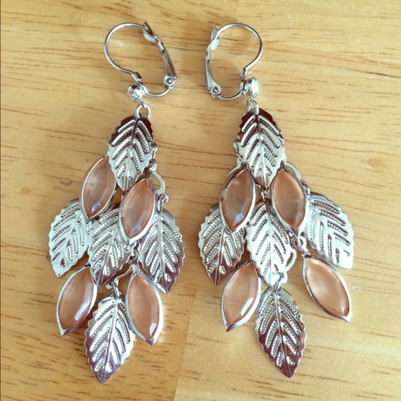 UO chandelier earrings - Picture 1 of 3