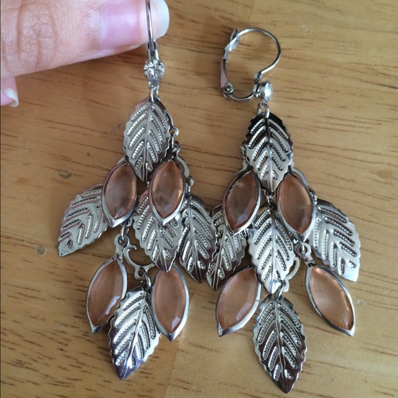 UO chandelier earrings - Picture 2 of 3