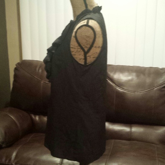 *sold in bundle* Mossimo black top - Picture 2 of 4