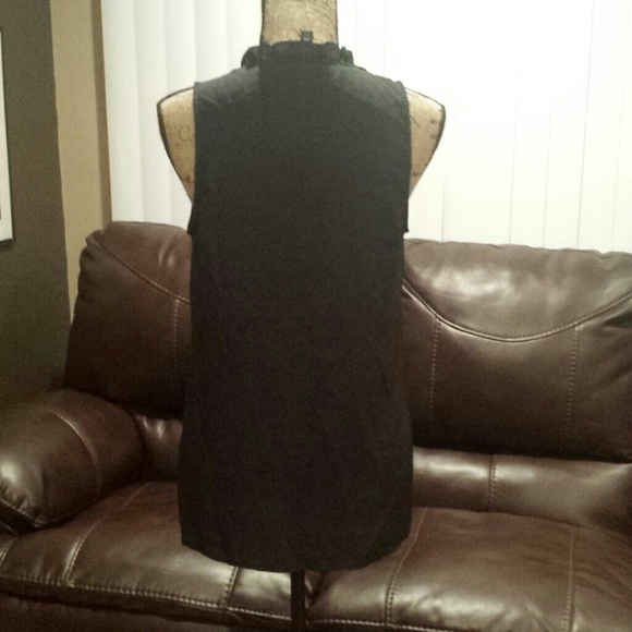 *sold in bundle* Mossimo black top - Picture 3 of 4