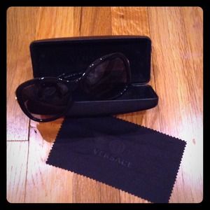 Versace Round lens Glasses