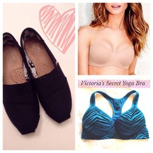 🎉B U N D L E | 2 VS bra's + TOMS!