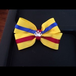 Boutique Bow 🎀