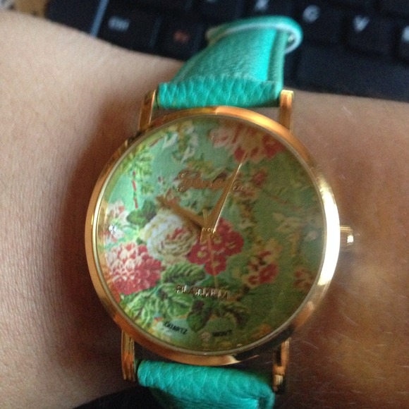 Floral/teal/gold watch ⌚ NWOT - Picture 2 of 2
