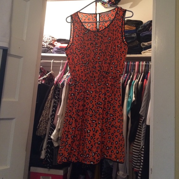 👗SOLD👗Cute leopard orange dress