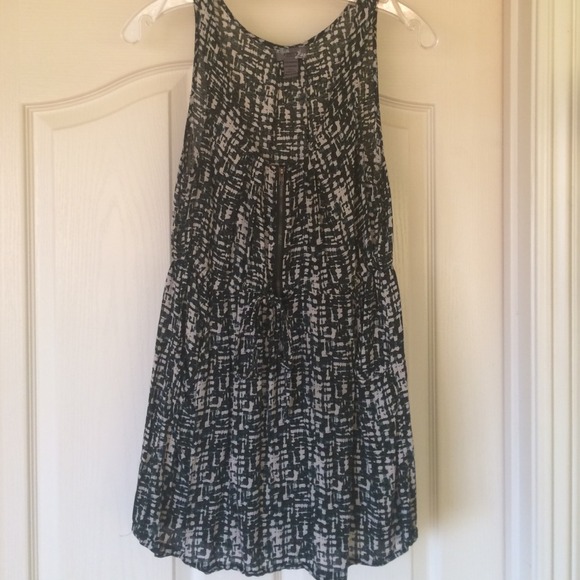 Blouse with a Front Zipper & Pockets