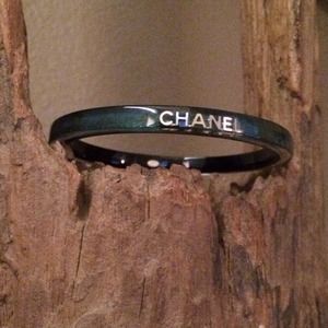 CHANEL Resin Bangle Bracelets Bundle (2) gen&spyros