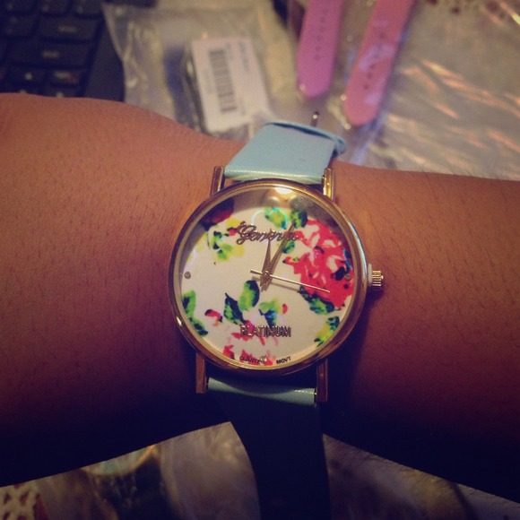 Final Sale! Floral/baby blue/gold watch ⌚