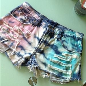 Levi's cut off shorts, distressed acid wash
