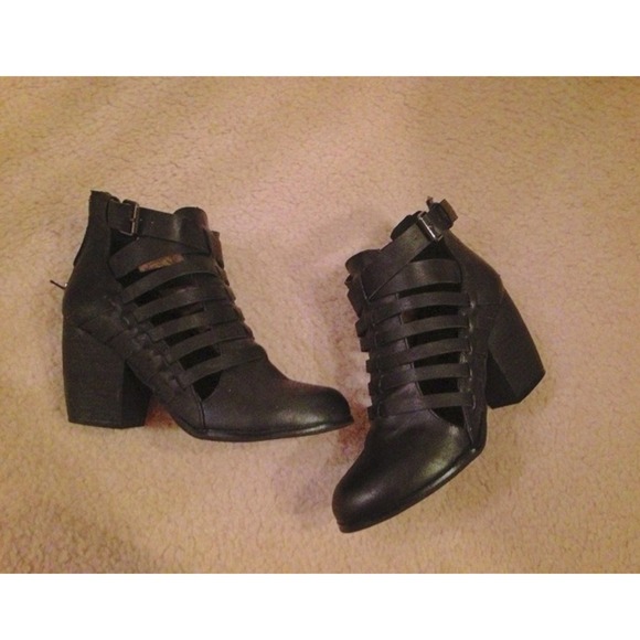 ❌SOLD NastyGal Cutout Booties