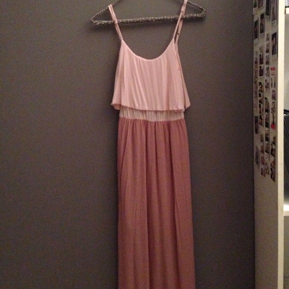 Blush pink flowy maxi dress, two toned