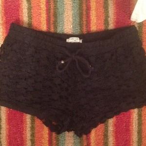 Forever 21 flower cut out shorts