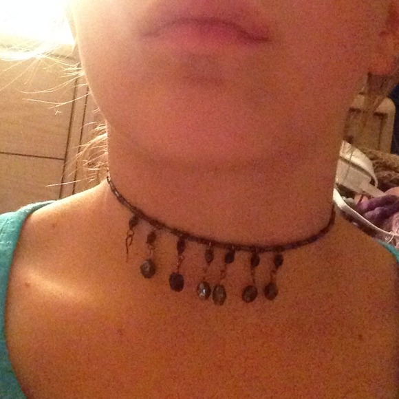 Neckalce - Picture 2 of 2