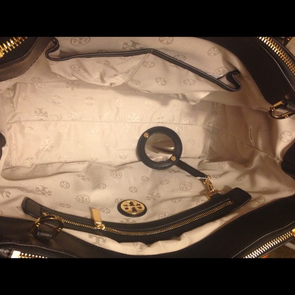 Extra pics of the tory burch