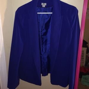 Beautiful Blue Blazer !
