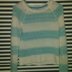 White and blue knit switter