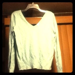 WOMENS HI-LO V NECK