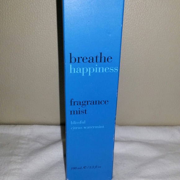 B&BW breath HAPPINESS perfume. NEVER USED