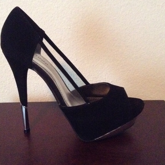 Bertinni Shoes - Suede Lucite Platform Pump (New without Tags)