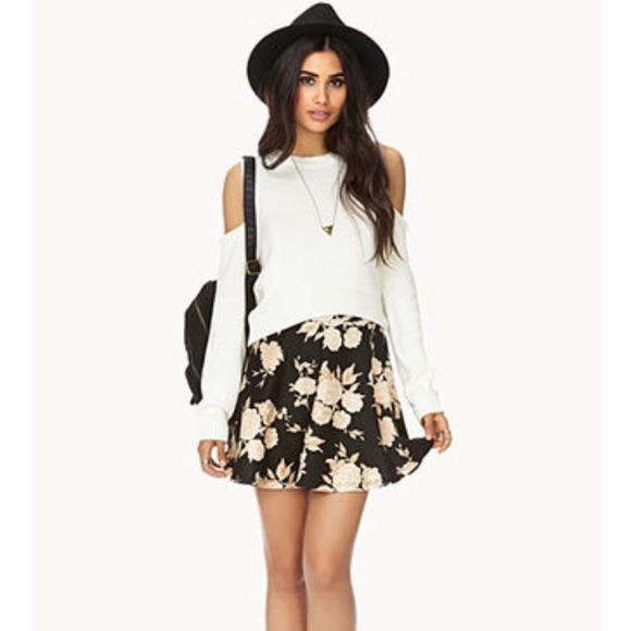 Floral skater skirt 🌺🌻