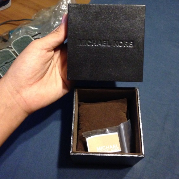 Micheal kora watch box