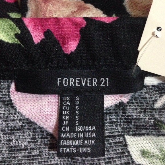 Strapless short dress - Picture 3 of 3