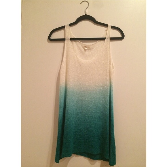 ❁ Brand: Under Skies ❁
Condition: Gently Worn