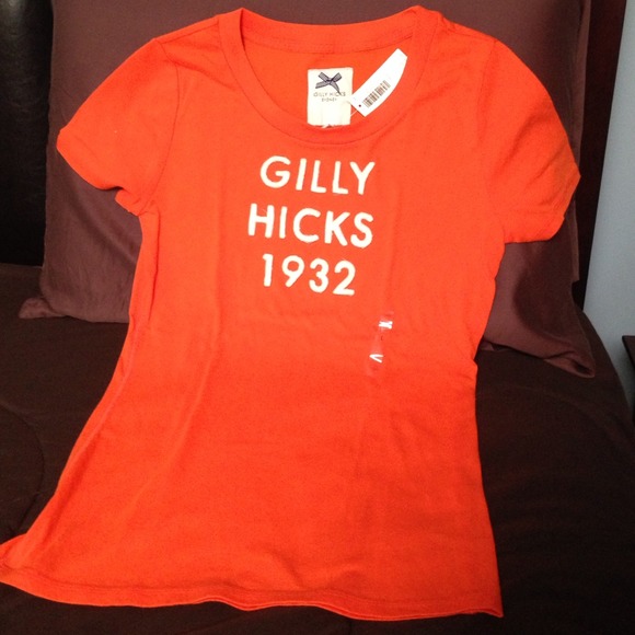 Gilly Hicks T-Shirt!!