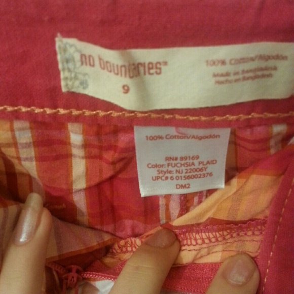 Shorts - Picture 2 of 3