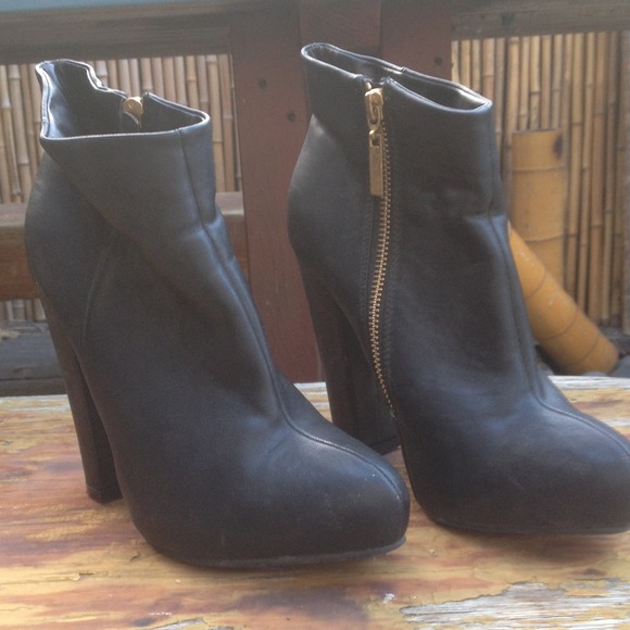 High heel black booties