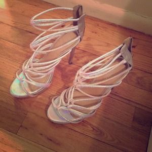 BEBE heels 🎉