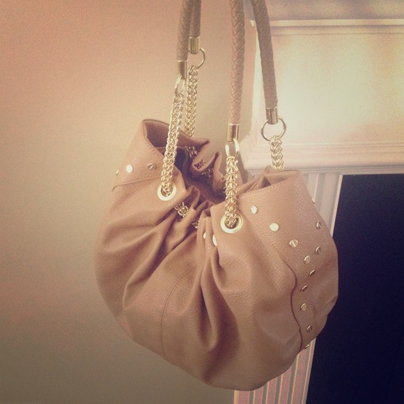 Shiloh Tote. Tan with Gold Accents
