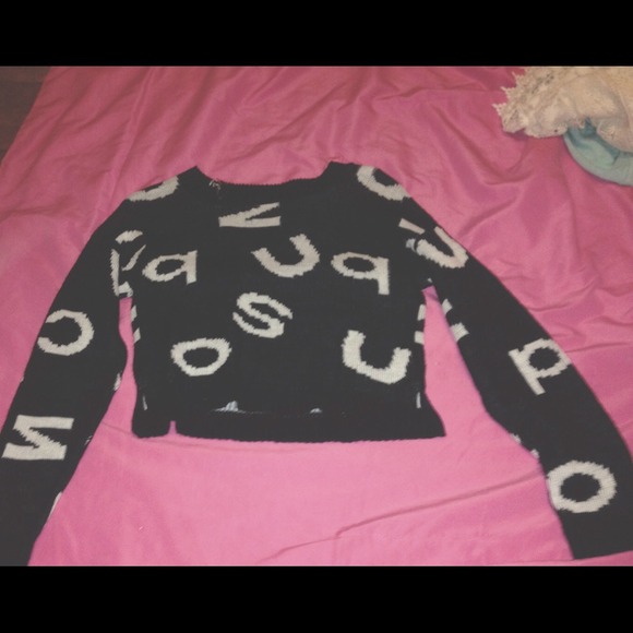 Letter crop top - Picture 1 of 1