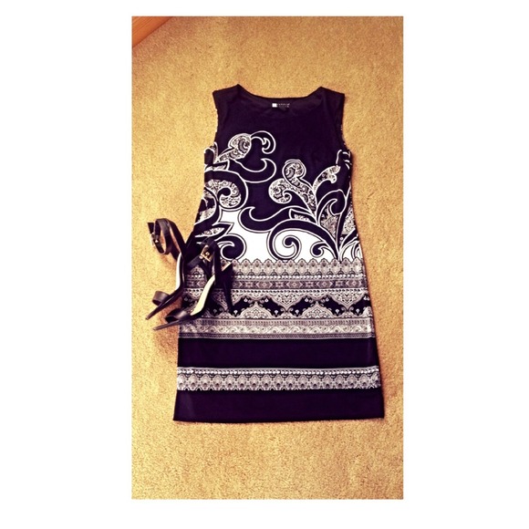 Carole Little Black and White Dress 💞