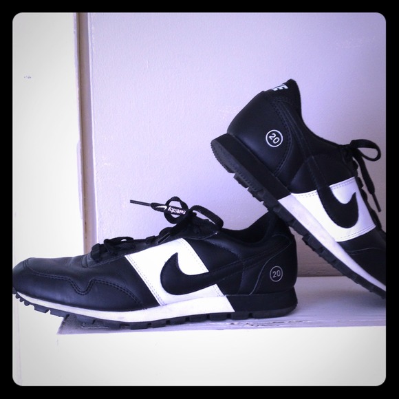 nike twenty shoes